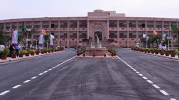 हाईकोर्ट की अवमानना पर राजस्थान के 3 IAS पर एक्शन, सैलरी-पेंशन रोकने का आदेश; कार्मिक विभाग के प्रमुख सचिव तलब