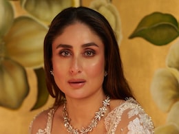 Kareena Kapoor Stuns In An Ivory Manish Malhotra Attire At The Lakme Fashion Week Gala 2025 Kareena Kapoor Stuns In An Ivory Manish Malhotra Attire At The Lakme Fashion Week Gala 2025