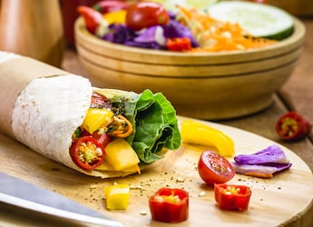 5 Protein-Rich Wraps To Keep You Full And Satisfied On Your Weight Loss Journey 5 Protein-Rich Wraps To Keep You Full And Satisfied On Your Weight Loss Journey