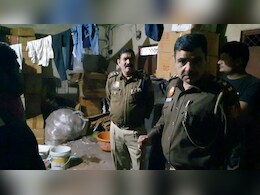 12 ड्रग्स माफियाओं की गिरफ्तारी, भारी मात्रा में नशीला पदार्थ जब्त, पढ़ें दिल्ली पुलिस के ऑपरेशन की हर एक बात 12 ड्रग्स माफियाओं की गिरफ्तारी, भारी मात्रा में नशीला पदार्थ जब्त, पढ़ें दिल्ली पुलिस के ऑपरेशन की हर एक बात