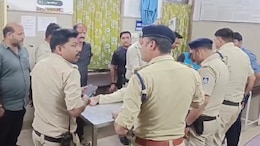 Police Constable Attacked: ड्यूटी पर तैनात आरक्षक पर त्रिशूल से किया जानलेवा हमला, गंभीर हालत में जबलपुर रेफर