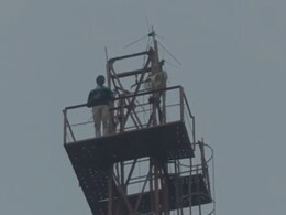 Rajasthan: डीग में हरिओम हत्याकांड का मामला गरमाया, आरोपियों की गिरफ्तारी के लिए टावर पर चढ़ गया युवक