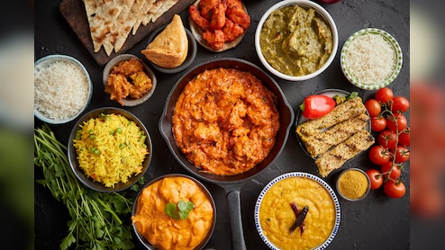 Year Ender Food 2025: दुनिया की टॉप 15 बेहतरीन क्यूजीन में शामिल हुई इंडियन डिश, यहां देखिए लिस्ट