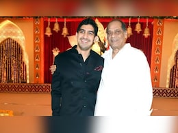ब्रह्मास्त्र के डायरेक्टर अयान मुखर्जी के पिता देब मुखर्जी का  निधन, 83 साल की उम्र में ली आखिरी सांस ब्रह्मास्त्र के डायरेक्टर अयान मुखर्जी के पिता देब मुखर्जी का  निधन, 83 साल की उम्र में ली आखिरी सांस