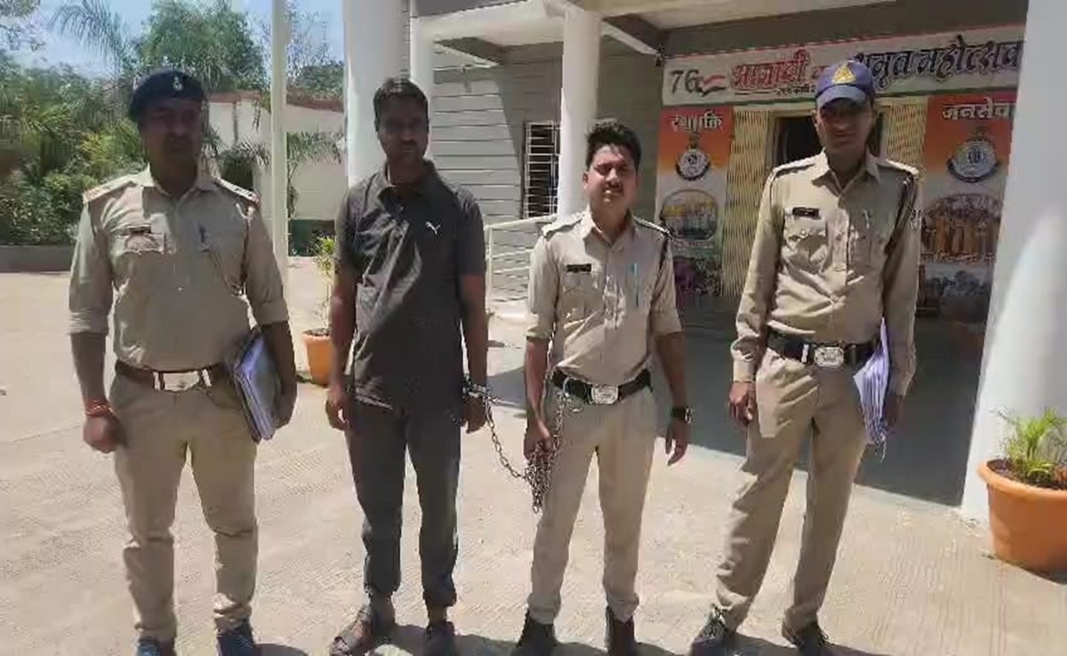 Dhar: हीरे, सोने व चांदी के गहनों से भरा बैग उड़ाने वाला आरोपी गिरफ्तार, जानिए कैसे हुई थी वारदात?