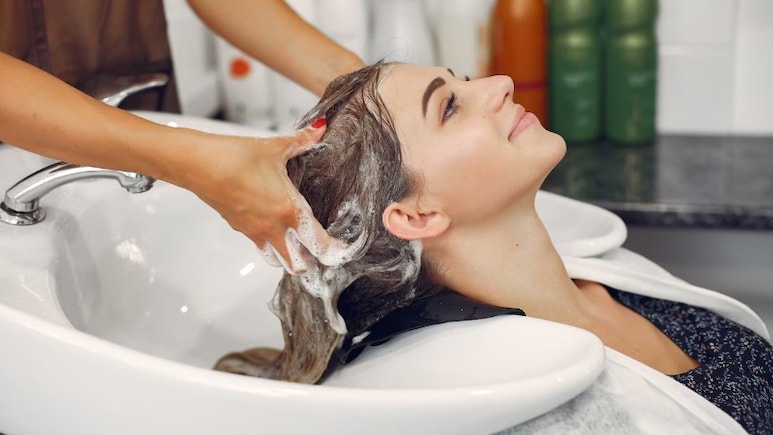 न Hair Fall की होगी परेशानी, न बालों में होगी ड्राईनेस, बस इस्तेमाल करने होंगे Flipkart के ये Shampoo न Hair Fall की होगी परेशानी, न बालों में होगी ड्राईनेस, बस इस्तेमाल करने होंगे Flipkart के ये Shampoo