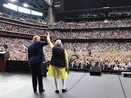 ट्रुथ सोशल से जुड़े पीएम मोदी, डोनाल्ड ट्रंप से खूब जम रही जोड़ी ट्रुथ सोशल से जुड़े पीएम मोदी, डोनाल्ड ट्रंप से खूब जम रही जोड़ी