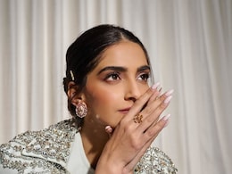 Sonam Kapoor Exudes Charm In A Pistachio Green Dress At The Lakme Fashion Week 2025 Sonam Kapoor Exudes Charm In A Pistachio Green Dress At The Lakme Fashion Week 2025