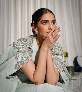 Sonam Kapoor Exudes Charm In A Pistachio Green Dress At The Lakme Fashion  Week 2025