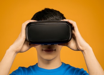 Taste Food In Virtual Reality? Scientists Develop A Device That Makes It Possible Taste Food In Virtual Reality? Scientists Develop A Device That Makes It Possible