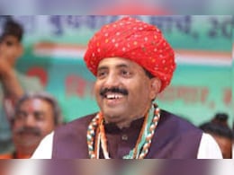 Shirdi news: साई संस्थानचे सदस्य करतो सांगत, राजस्थानच्या माजी मंत्र्याला शिर्डीत गंडा Shirdi news: साई संस्थानचे सदस्य करतो सांगत, राजस्थानच्या माजी मंत्र्याला शिर्डीत गंडा