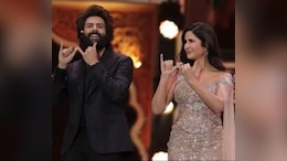 IIFA 2025: Kartik Aryan Teaches Katrina Kaif The Hookstep Of <i>Bhool Bhulaiyaa 3</i> Title Track. Watch