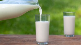 Milk Price Hiked : सर्वसामान्यांना फटका, आजपासून दुधाचे नवे दर लागू