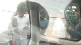 Big Accident: दोस्त को लेकर अपने गांव जा रहा था किसान, हार्वेस्टर में जा भिड़ा... दुर्घटना में धड़ से अलग हुई गर्दन