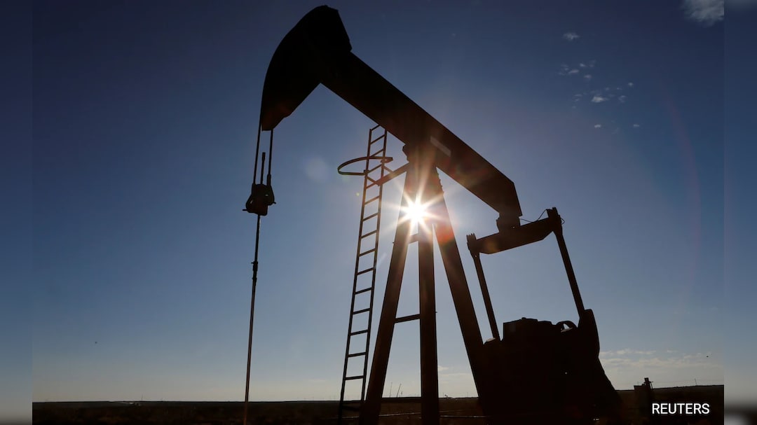 Oil Companies Weigh Refinery Price Freeze; Move May Hit MRPL, CPCL