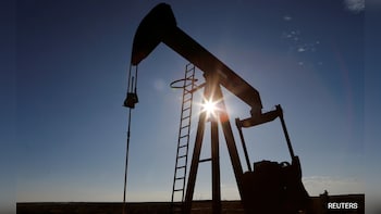 Oil Companies Weigh Refinery Price Freeze; Move May Hit MRPL, CPCL