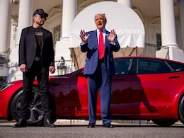 ट्रंप ने खरीद ली Tesla की चमचमाती कार, जानें क्यों खास है मस्क की कंपनी की ये कार ट्रंप ने खरीद ली Tesla की चमचमाती कार, जानें क्यों खास है मस्क की कंपनी की ये कार