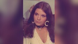 Zeenat Aman On Wearing The "White Number" In <i>Chura Liya Hai Tumne</i>: "Director Wanted To Present Me In Churidar-Kurta"