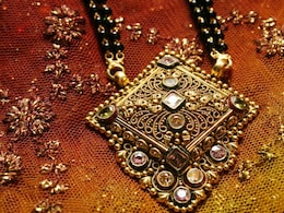 Akola Crime : पत्नीचं मंगळसूत्र वाचविण्यासाठी जीवाची बाजी; चेहरा दगडाने ठेचला, पतीची भयंकर अवस्था!