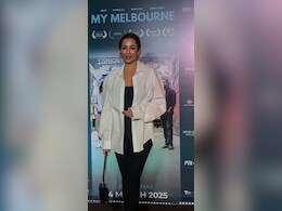 Malaika Arora Spreads Monochrome Magic In Gym Leggings, A Tube Top And An Oversized Shirt Malaika Arora Spreads Monochrome Magic In Gym Leggings, A Tube Top And An Oversized Shirt