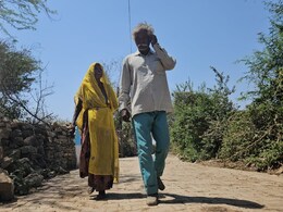 नेत्रहीन पति-पत्नी की कहानी सुन रह जाएंगे हैरान, अंधा शिकारी के नाम से मशहूर; मछली पकड़ने में हैं माहिर