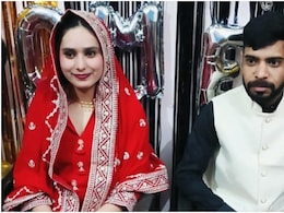 एयर होस्टेस ने ड्राइवर से रचाई शादी, 8 महीने पहले इंस्टाग्राम पर हुई थी दोस्ती, जम्मू-कश्मीर से भाग आई राजस्थान एयर होस्टेस ने ड्राइवर से रचाई शादी, 8 महीने पहले इंस्टाग्राम पर हुई थी दोस्ती, जम्मू-कश्मीर से भाग आई राजस्थान