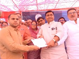सीकर: ग्राम पंचायतों और नगरपालिका वार्डों के परिसीमन के विरोध में डोटासरा, बोले- 'गलत नहीं होने देंगे, चाहे ईंट से ईंट बजानी पडे' सीकर: ग्राम पंचायतों और नगरपालिका वार्डों के परिसीमन के विरोध में डोटासरा, बोले- 'गलत नहीं होने देंगे, चाहे ईंट से ईंट बजानी पडे'