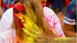 Pushkar Holi Festival: पुष्कर में म्यूजिक कलर फेस्टिवल के लिए गाइडलाइन जारी, 10 बजे के बाद डीजे बजाया तो खैर नहीं