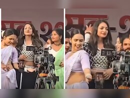 मोनालिसा ने पहली बार कॉलेज की लड़कियों के साथ जमकर किया डांस, लेकिन लाइमलाइट ले गई बगल वाली लड़की  मोनालिसा ने पहली बार कॉलेज की लड़कियों के साथ जमकर किया डांस, लेकिन लाइमलाइट ले गई बगल वाली लड़की