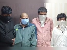 नोएडाः नौकर बनकर घर में ली एंट्री, फिर लूट ले गए 60 लाख कैश, जेवरात और फॉर्च्यूनर नोएडाः नौकर बनकर घर में ली एंट्री, फिर लूट ले गए 60 लाख कैश, जेवरात और फॉर्च्यूनर