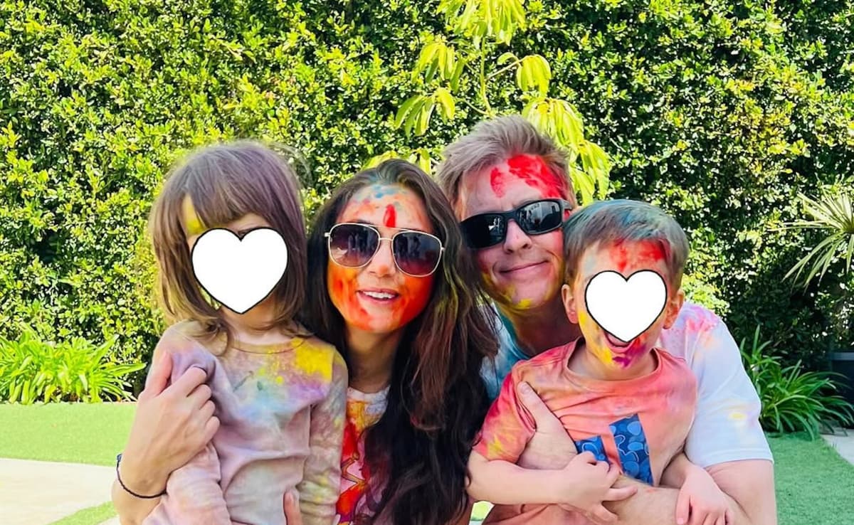 प्रीति जिंटा से फैन ने पूछा बच्चों के चेहरे क्यों छिपाए, नाराज एक्ट्रेस ने यूं दिया करारा जवाब | Preity Zinta answers a fan who asked why she is hiding kids faces