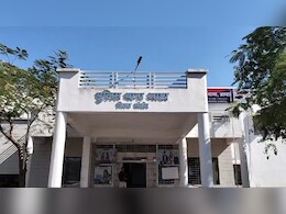 नशे में धुत सरपंच ने SI और चौकी प्रभारी को दिखाया रौब, वर्दी का कॉलर पकड़कर तोड़ी नेम प्लेट नशे में धुत सरपंच ने SI और चौकी प्रभारी को दिखाया रौब, वर्दी का कॉलर पकड़कर तोड़ी नेम प्लेट