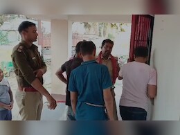बिहार: मुंगेर के बाद अब पटना में भी पुलिस टीम पर हमला, सब-इंस्पेक्टर की फाड़ी वर्दी