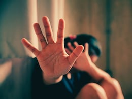 Swargate Rape Case : स्वारगेट बलात्कार पीडितेसोबत ससून रुग्णालयातही असंवेदनशील कृत्य, संतापजनक घटना Swargate Rape Case : स्वारगेट बलात्कार पीडितेसोबत ससून रुग्णालयातही असंवेदनशील कृत्य, संतापजनक घटना