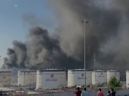 Video: Fire Breaks Out Near Indian Oil Depot In Jharkhand, Village Evacuated Video: Fire Breaks Out Near Indian Oil Depot In Jharkhand, Village Evacuated
