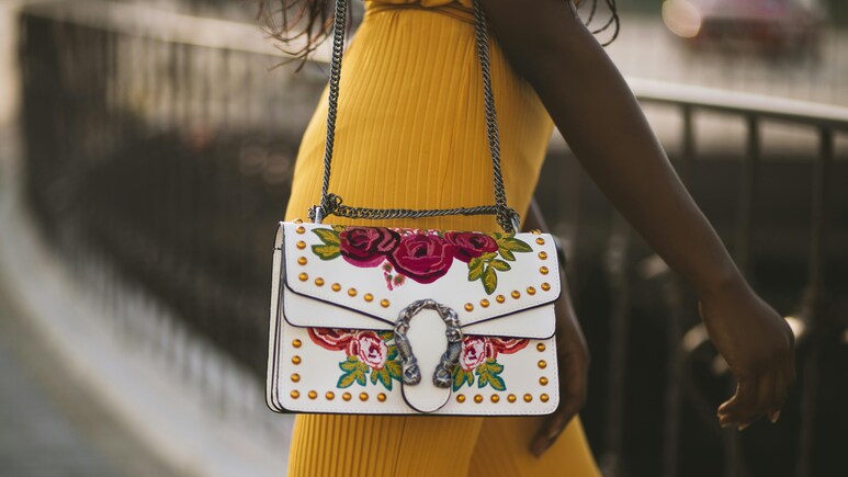 ये हैं Top 10 Handbags, सिर्फ ₹838 में बदल सकते हैं आपका ओवरऑल लुक ये हैं Top 10 Handbags, सिर्फ ₹838 में बदल सकते हैं आपका ओवरऑल लुक