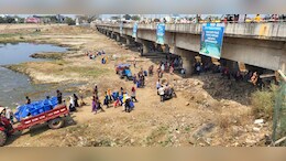 Bilaspur :&nbsp;अरपा नदी में पानी को तरसते लोग, क्या एक दिन की मुहिम से सूखी नदी में भर आएगा जल ?