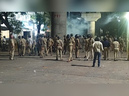 औरंगजेब विवाद पर नागपुर में हिंसक झड़प, दो गुटों के बीच पथराव और आगजनी; DCP समेत कई पुलिसकर्मी घायल औरंगजेब विवाद पर नागपुर में हिंसक झड़प, दो गुटों के बीच पथराव और आगजनी; DCP समेत कई पुलिसकर्मी घायल