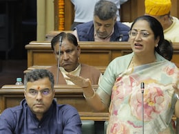 दिल्ली की CM ने AAP के स्वास्थ्य मॉडल को बताया 'बीमार', कहा- 10 सालों में सिर्फ भ्रष्टाचार हुआ दिल्ली की CM ने AAP के स्वास्थ्य मॉडल को बताया 'बीमार', कहा- 10 सालों में सिर्फ भ्रष्टाचार हुआ