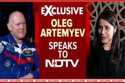 When Russian Cosmonaut Met A US Colleague And Sent A Selfie To Sunita Williams When Russian Cosmonaut Met A US Colleague And Sent A Selfie To Sunita Williams