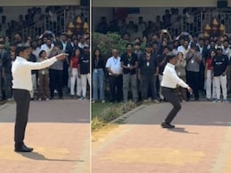 माइकल जैक्सन की आत्मा आ गई... प्रोफेसर साहब ने कॉलेज में स्टूडेंट्स के बीच किया ऐसा खतरनाक डांस, दंग रह गए लोग