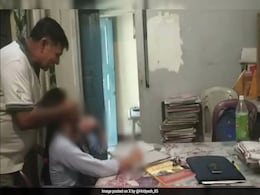 UP Professor Suspended For Sexually Exploiting Women Students, FIR Filed UP Professor Suspended For Sexually Exploiting Women Students, FIR Filed