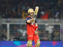 KRK vs RCB: फिल साल्ट का धमाका, आरसीबी के लिए ऐसा रिकॉर्ड बनाकर दुनिया को चौंकाया KRK vs RCB: फिल साल्ट का धमाका, आरसीबी के लिए ऐसा रिकॉर्ड बनाकर दुनिया को चौंकाया