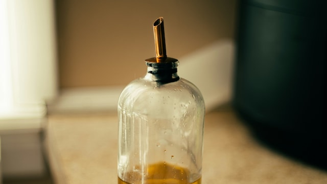 As a natural remedy, yuzu oil is considered healthy when used appropriately
