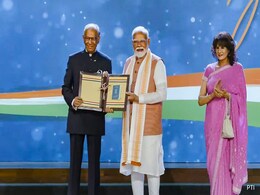 PM Modi Hands Over Overseas Citizen Card To Mauritius Counterpart, Wife PM Modi Hands Over Overseas Citizen Card To Mauritius Counterpart, Wife