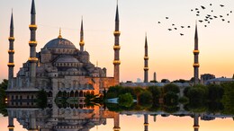 10 Of The World's Most Magnificent Mosques That Will Leave You In Awe