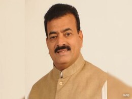 Uddhav Thackeray Nominates MLA Bhaskar Jadhav For Shiv Sena Leader Of Opposition Post Uddhav Thackeray Nominates MLA Bhaskar Jadhav For Shiv Sena Leader Of Opposition Post