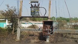 Barwani : हजारों क्विंटल लकड़ियां जलकर राख, बिजली के तार टकराने से भड़की आग