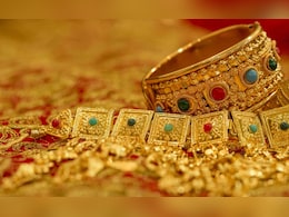 Gold Silver Price: सोनं पुन्हा चमकलं! आजचा भाव किती? जाणून घ्या सविस्तर Gold Silver Price: सोनं पुन्हा चमकलं! आजचा भाव किती? जाणून घ्या सविस्तर