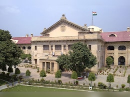 कोर्ट अपनी आंखें बंद नहीं कर सकता : इलाहाबाद हाईकोर्ट ने पुलिस को लगाई फटकार, जानें पूरा मामला कोर्ट अपनी आंखें बंद नहीं कर सकता : इलाहाबाद हाईकोर्ट ने पुलिस को लगाई फटकार, जानें पूरा मामला